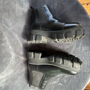 Circus by Sam Edelman Darielle Black Platform Boots